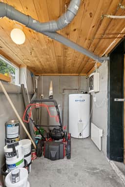 https://storage.googleapis.com/homestra-images/property-image-093984ae-fe2d-4a21-a7b8-d2fcb522fa32-1746546833.jpg
