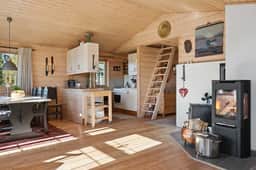 https://storage.googleapis.com/homestra-images/property-image-0fc2f8c0-de2f-4fce-b233-50fb9749d5fe-1760207987.jpg