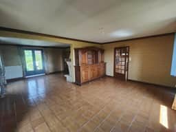 https://storage.googleapis.com/homestra-images/property-image-0fc30100-65b4-4016-9d3f-1a188fa5f0b5-1749797719.jpg