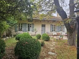 https://storage.googleapis.com/homestra-images/property-image-10b01225-6773-450d-9880-fa5fe5a6e845-1758979292.jpg