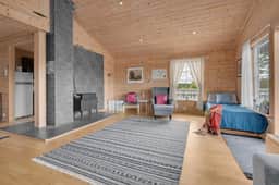 https://storage.googleapis.com/homestra-images/property-image-10d03376-b106-4e2d-b729-41697cb6747b-1757847222.jpg