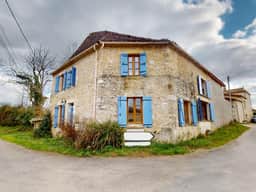 https://storage.googleapis.com/homestra-images/property-image-11170d33-dc81-4404-bfdc-5c8e05151e6b-1755328632.jpg