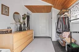 https://storage.googleapis.com/homestra-images/property-image-1136bd8a-d9b6-46ec-91f3-e3e8ce06ce83-1759398390.jpg