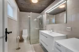 https://storage.googleapis.com/homestra-images/property-image-146148ea-2612-4c70-b018-d476952d2256-1758047628.jpg