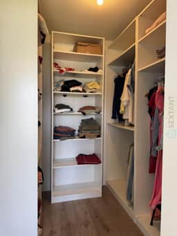 https://storage.googleapis.com/homestra-images/property-image-14a47e50-d837-47cf-9e0d-388a908befaf-1760983966.jpg