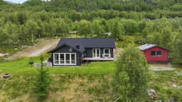 https://storage.googleapis.com/homestra-images/property-image-14f7e7c2-7997-4059-960e-835660d1e8e7-1752176128.jpg