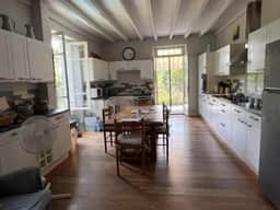 https://storage.googleapis.com/homestra-images/property-image-15edbdad-4600-4e01-8334-a4ff0a8580a7-1753466288.jpg