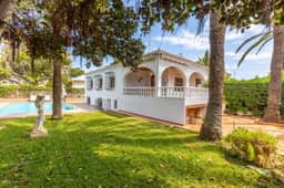 https://storage.googleapis.com/homestra-images/property-image-1802b355-fdc8-4d4a-8d76-7694e9f5de7c-1746359151.jpg
