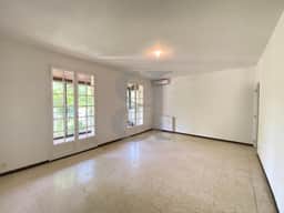 https://storage.googleapis.com/homestra-images/property-image-1c10ca8c-b186-477f-9807-7aa04c260fcf-1760883534.jpg