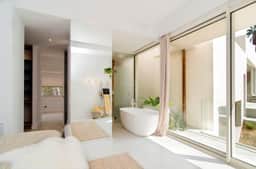 https://storage.googleapis.com/homestra-images/property-image-1ce18beb-7153-4707-8dbd-94c611fc8d15-1788025623.jpg