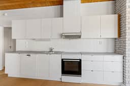 https://storage.googleapis.com/homestra-images/property-image-1f249dc8-0f78-4412-8054-d8455ab66d40-1750519477.jpg