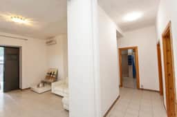 https://storage.googleapis.com/homestra-images/property-image-229cea61-fa88-4fdf-b96d-7f79cdbb4f50-1747247744.jpg