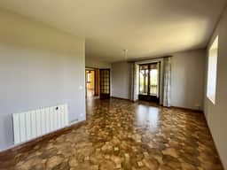 https://storage.googleapis.com/homestra-images/property-image-22a9ee04-a87c-4550-b2e1-cc5c9e770583-1759658848.jpg