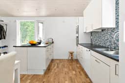 https://storage.googleapis.com/homestra-images/property-image-241b6067-b9dc-44e4-98ca-8bd289f85fe9-1758970270.jpg