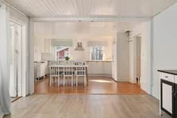 https://storage.googleapis.com/homestra-images/property-image-245f6a94-b333-46d6-8b53-8a0b080cec5a-1745868381.jpg