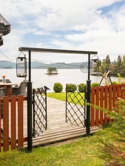https://storage.googleapis.com/homestra-images/property-image-24f4f953-1d99-41d7-94b1-2e3de590d7fa-1755967450.jpg