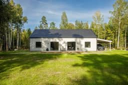 https://storage.googleapis.com/homestra-images/property-image-25fafbb5-ce4d-413e-a933-fe38c4fecfe4-1752342440.jpg