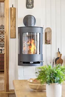 https://storage.googleapis.com/homestra-images/property-image-26c765eb-0bf1-47aa-b491-63c23296e4e8-1746644649.jpg