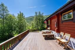 https://storage.googleapis.com/homestra-images/property-image-282599de-9f20-4954-aa1f-1fb1b53724be-1760770387.jpg