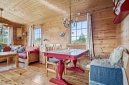 https://storage.googleapis.com/homestra-images/property-image-29564f40-ecb8-4365-beea-5924eeadd013-1756317973.jpg
