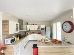 https://storage.googleapis.com/homestra-images/property-image-29a73916-9a0d-404f-af65-ad1af5dfd67d-1755365001.jpg