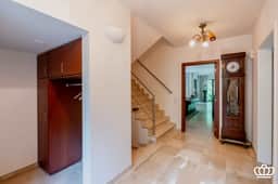 https://storage.googleapis.com/homestra-images/property-image-2e8beb34-0f01-4b5d-a64a-dae0c5b93ac1-1750519611.jpg