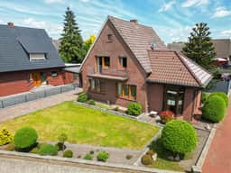 https://storage.googleapis.com/homestra-images/property-image-2ee35df6-97fa-420b-8c16-a132bf271919-1748517053.jpg