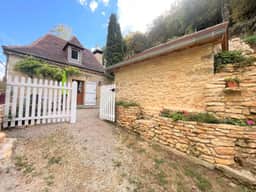 https://storage.googleapis.com/homestra-images/property-image-31e4a0de-3aa7-40a4-9965-6de98bdfb58f-1777762023.jpg