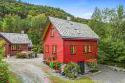 https://storage.googleapis.com/homestra-images/property-image-323de55c-121b-40ba-8e5b-a362fef039d5-1747769505.jpg