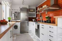 https://storage.googleapis.com/homestra-images/property-image-32ecb90a-0ea2-40ee-b0c3-c96c68f92a36-1756317893.jpg