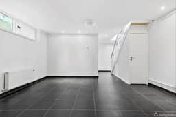 https://storage.googleapis.com/homestra-images/property-image-33515c47-d70f-46d2-a012-24b7fadb3eb7-1747161862.jpg