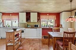 https://storage.googleapis.com/homestra-images/property-image-3403f5c9-8d30-4a57-830e-b1edef159566-1748517137.jpg
