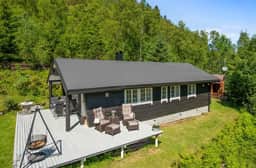 https://storage.googleapis.com/homestra-images/property-image-39446abe-d385-455a-9c38-83b6c8480f94-1759862305.jpg
