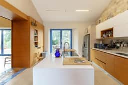 https://storage.googleapis.com/homestra-images/property-image-3d600a36-9da9-4faf-bb9e-9f254e7a81d9-1754737101.jpg
