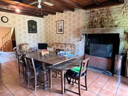 https://storage.googleapis.com/homestra-images/property-image-3efb3b46-2c3f-4741-b547-de8181205d09-1747586424.jpg