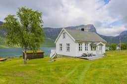 https://storage.googleapis.com/homestra-images/property-image-3faf0d7d-ffda-474a-98d3-ce3fa59c6bd7-1752696397.jpg