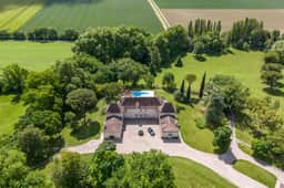 https://storage.googleapis.com/homestra-images/property-image-4220ce52-e04f-4165-8459-59b751262a7d-1788684026.jpg