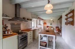 https://storage.googleapis.com/homestra-images/property-image-4397e8ed-83d0-4142-8193-cfeabbdfeb95-1788688075.jpg