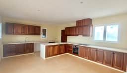 https://storage.googleapis.com/homestra-images/property-image-45124d17-b35e-4046-953c-37613d12383e-1761395753.jpg