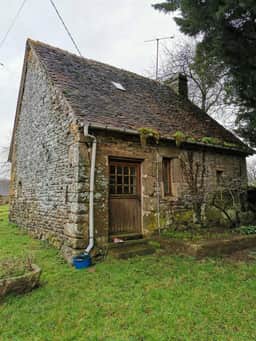 https://storage.googleapis.com/homestra-images/property-image-452847a6-65c4-4dc9-800f-439c566114bd-1752946675.jpg