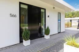 https://storage.googleapis.com/homestra-images/property-image-45ec7e55-a003-4c52-a951-22a73208bc28-1753635991.jpg
