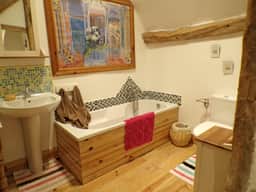 https://storage.googleapis.com/homestra-images/property-image-46cfdda4-d240-49b1-9d2d-63b082b76396-1759947006.jpg