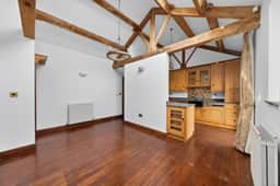 https://storage.googleapis.com/homestra-images/property-image-49159afd-1385-4352-91b9-a8e51743b91e-1789213326.jpg