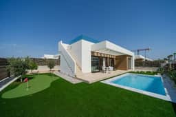 https://storage.googleapis.com/homestra-images/property-image-4baebfed-2f75-431a-a297-187282eeaf09-1761064876.jpg