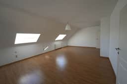 https://storage.googleapis.com/homestra-images/property-image-4c646dfc-2c1f-4cf6-b7e5-e9447ef0e861-1753127775.jpg