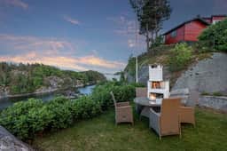 https://storage.googleapis.com/homestra-images/property-image-4cac8bec-226a-400a-9cc3-14d92d0ec572-1754735140.jpg