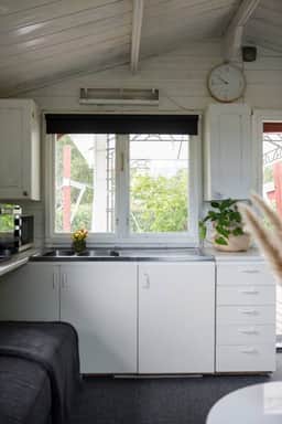 https://storage.googleapis.com/homestra-images/property-image-4d0a5d8c-dc38-474c-ab00-6d8b72854a24-1756402292.jpg