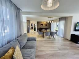 https://storage.googleapis.com/homestra-images/property-image-4f97b568-95dc-411c-bf2e-537d75d6d19f-1788009821.jpg