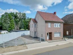 https://storage.googleapis.com/homestra-images/property-image-533a7134-e15e-4a88-b92d-40f93e447ca0-1752946674.jpg