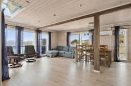 https://storage.googleapis.com/homestra-images/property-image-57aca634-e25e-4c4b-8ff0-d7d033e9ec41-1749666339.jpg